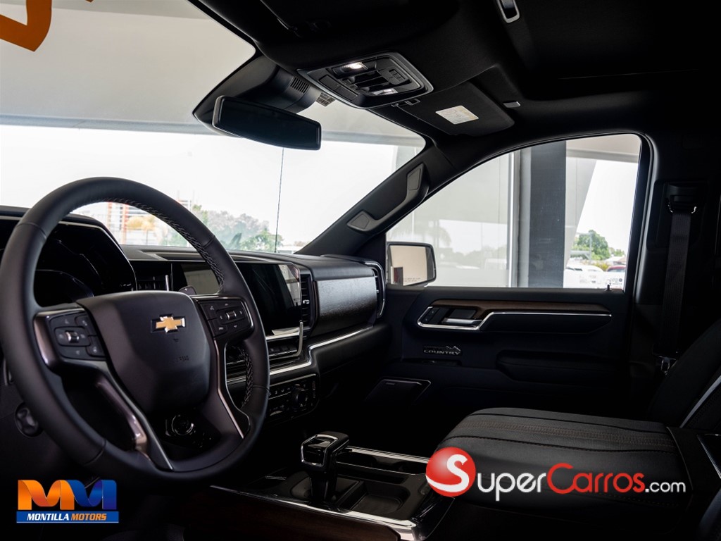 2026 Chevrolet Silverado High Country Duramax — foto 3 / 9