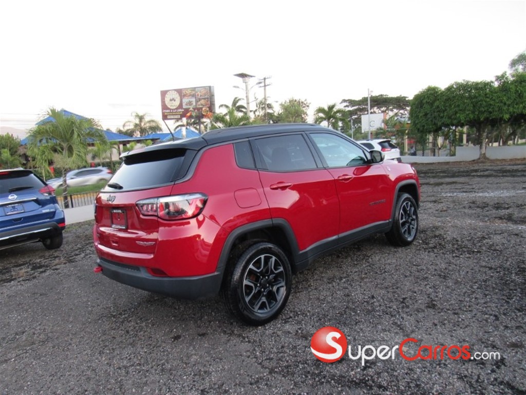 2019 Jeep Compass TrailHawk — foto 3 / 12