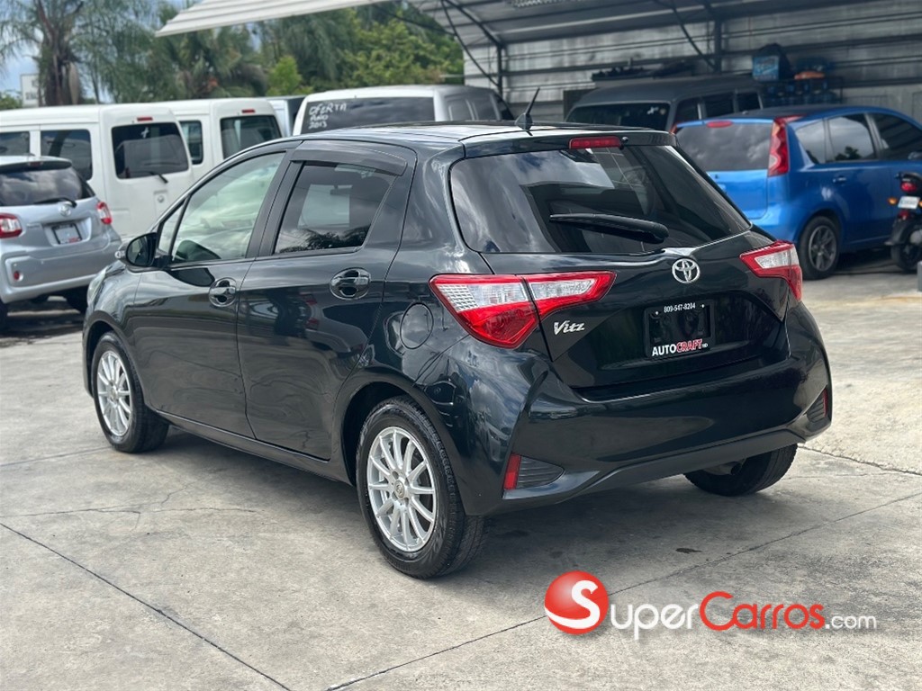 2019 Toyota VITZ — foto 5 / 9