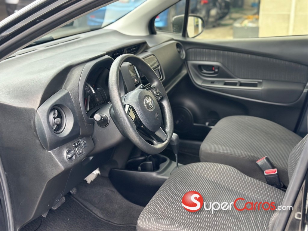 2019 Toyota VITZ — foto 6 / 9