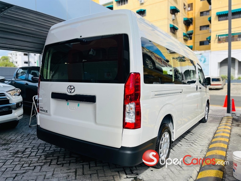 2025 Toyota Hiace — foto 3 / 9