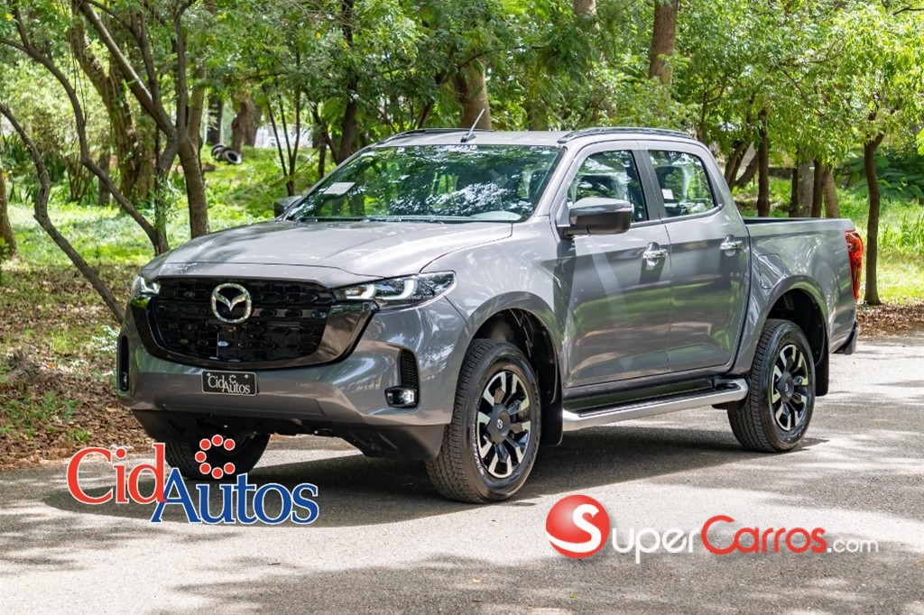 2027 Mazda BT-50 — foto 2 / 12