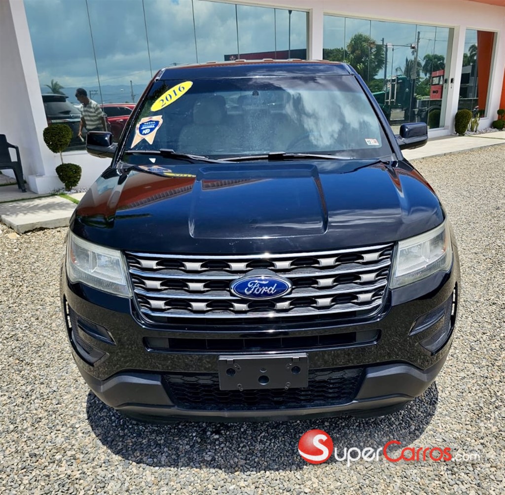 2016 Ford Explorer XLT — foto 3 / 10