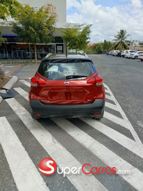 2019 Nissan Kicks SV — foto 8 / 11