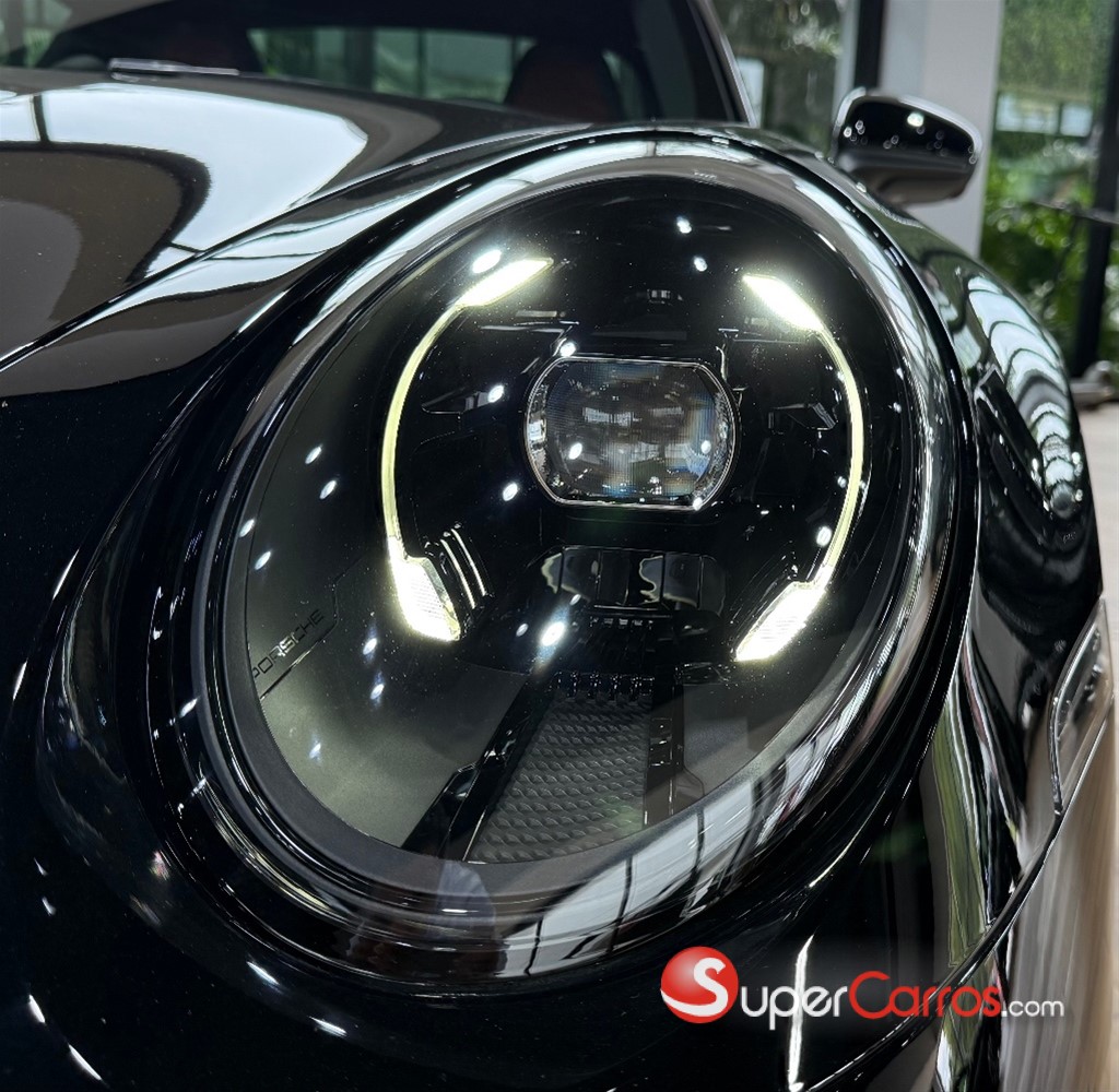 2025 Porsche 911 Carrera — foto 6 / 12