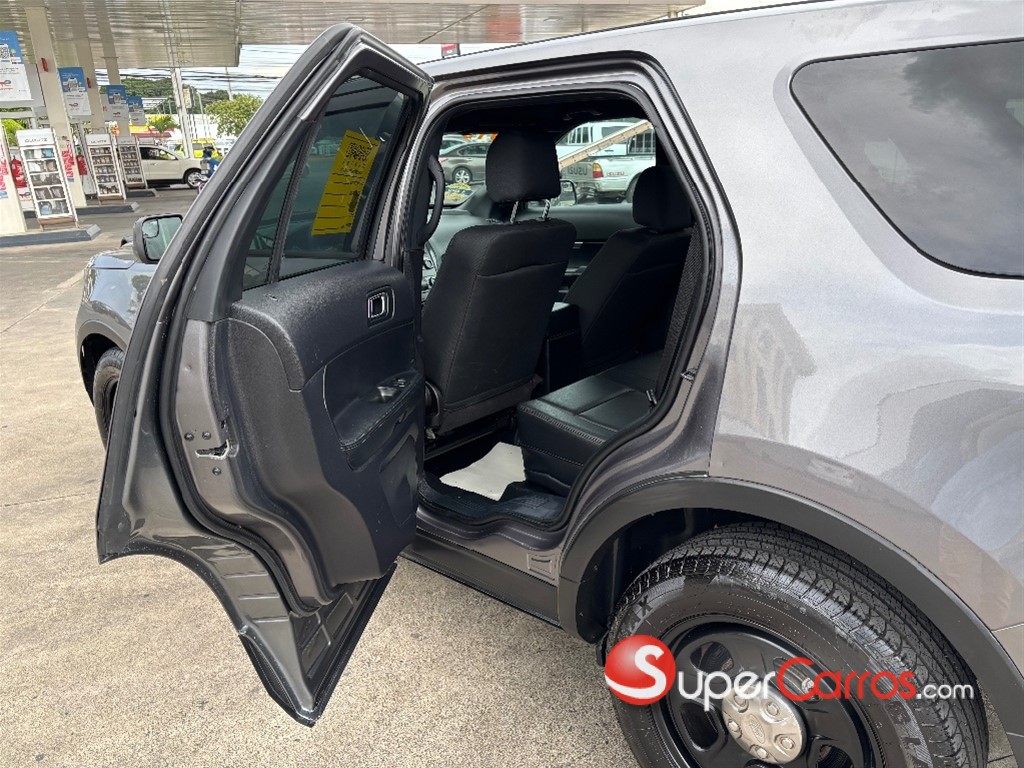 2019 Ford Explorer Police Interceptor — foto 8 / 11