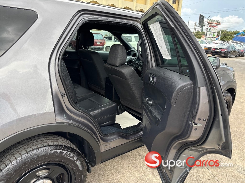 2019 Ford Explorer Police Interceptor — foto 9 / 11