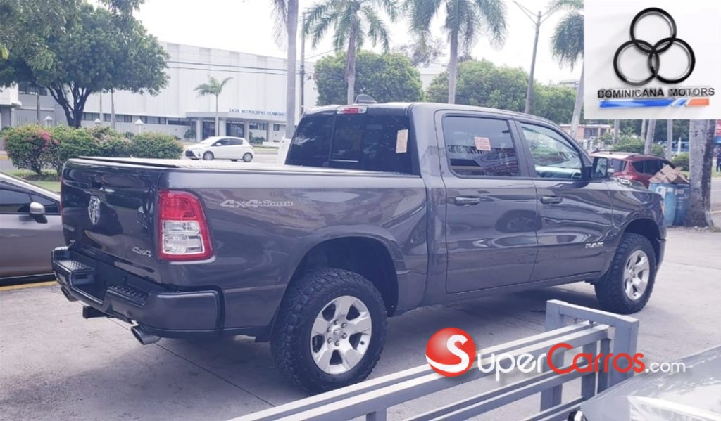2020 Dodge Ram 1500 — foto 3 / 10