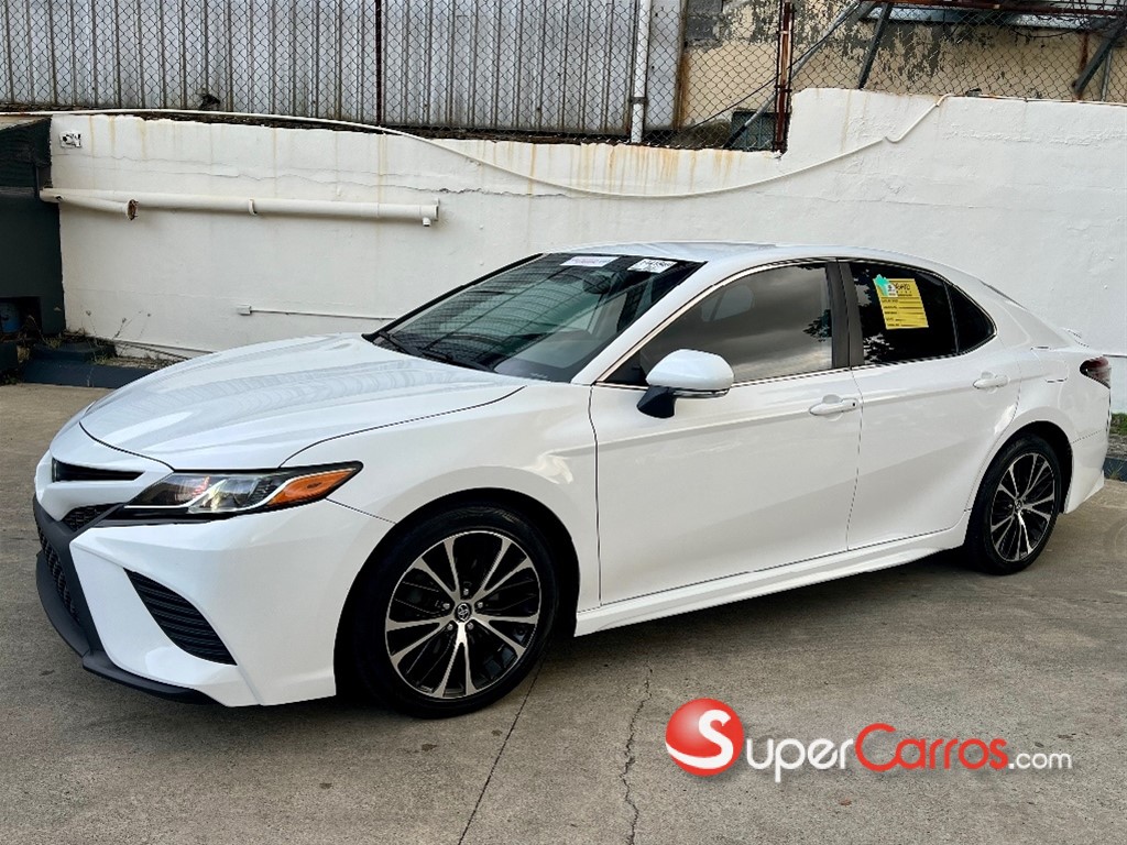 2020 Toyota Camry SE — foto 3 / 11
