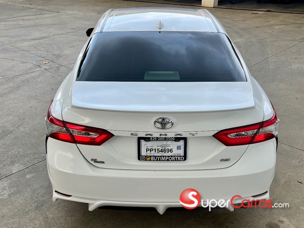 2020 Toyota Camry SE — foto 5 / 11