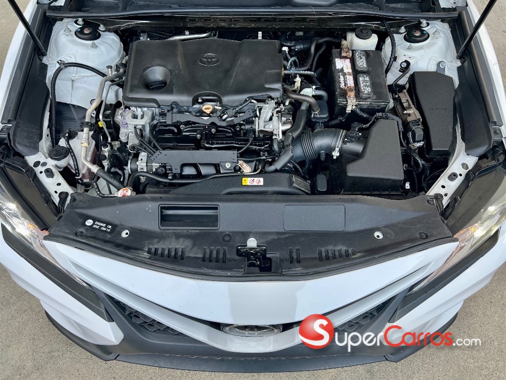 2020 Toyota Camry SE — foto 11 / 11