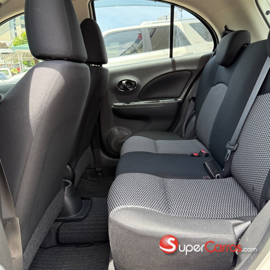 2020 Nissan March — foto 7 / 9