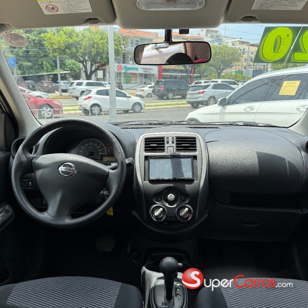 2020 Nissan March — foto 8 / 9