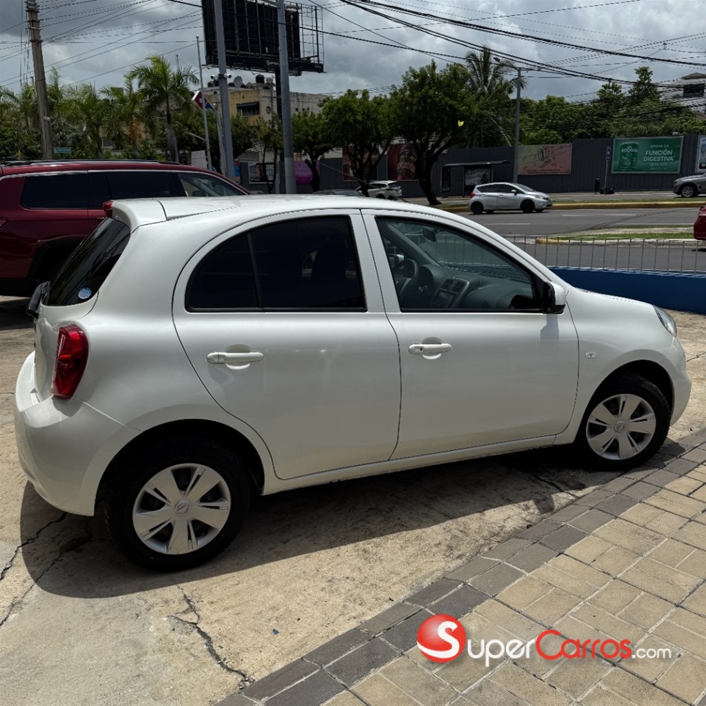2020 Nissan March — foto 4 / 9