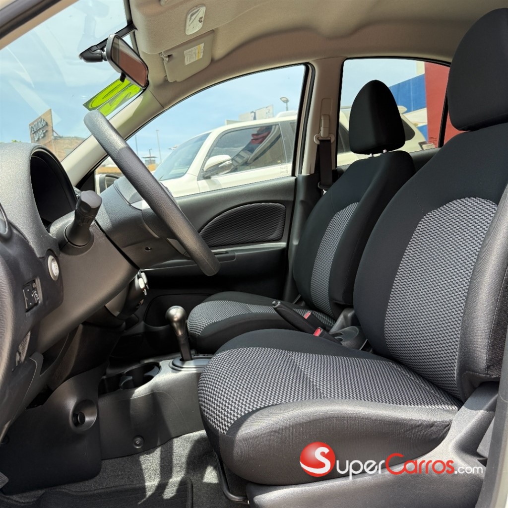 2020 Nissan March — foto 6 / 9