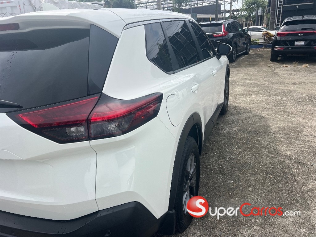 2021 Nissan Rogue S — foto 3 / 10