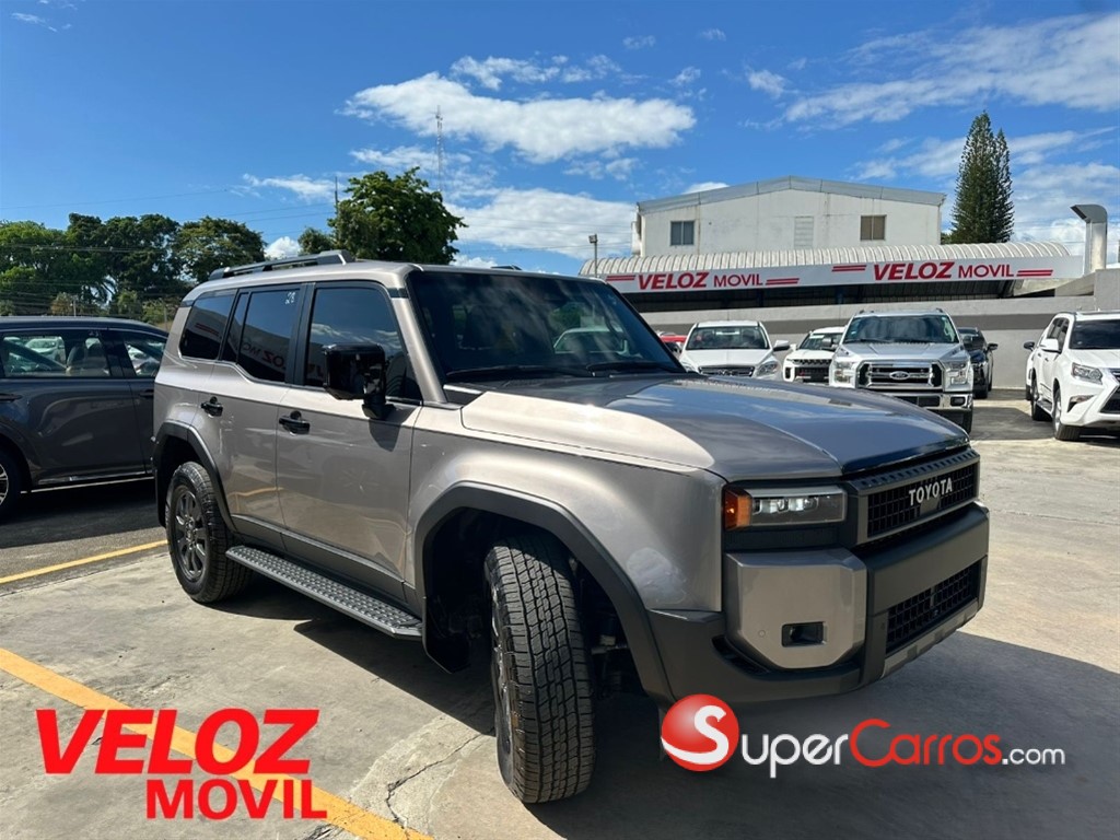 2025 Toyota Land Cruiser Prado Híbrida — foto 2 / 12