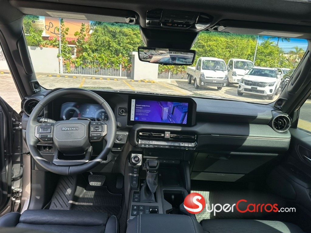 2025 Toyota Land Cruiser Prado Híbrida — foto 8 / 12