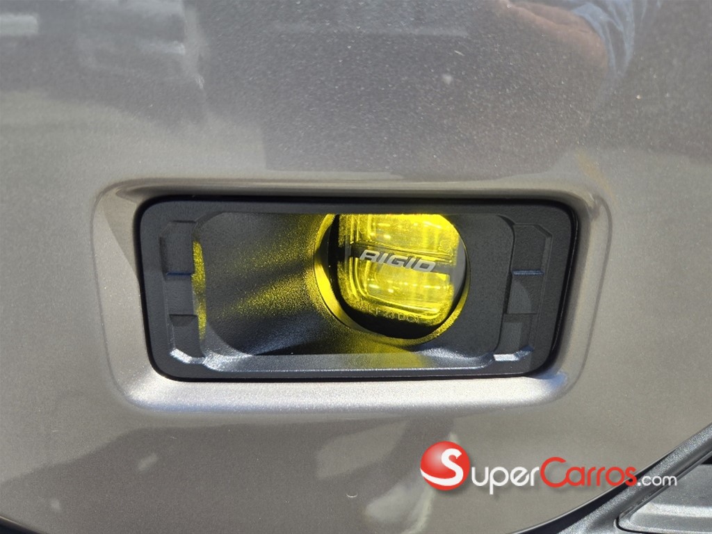 2025 Toyota Land Cruiser Prado Híbrida — foto 11 / 12