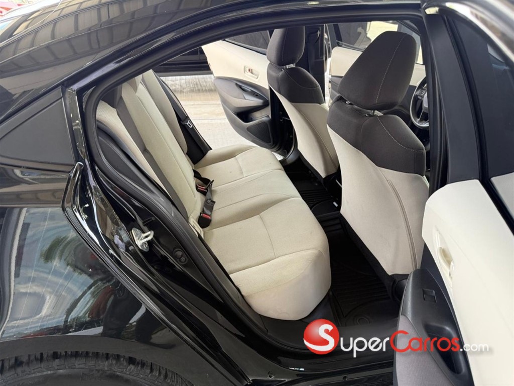 2022 Toyota Corolla LE — foto 3 / 9