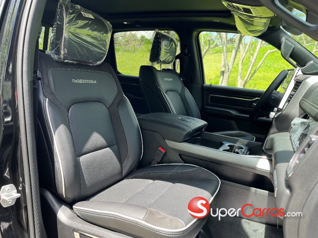 2026 Ram 1500 Laramie Crew Cab — foto 9 / 12