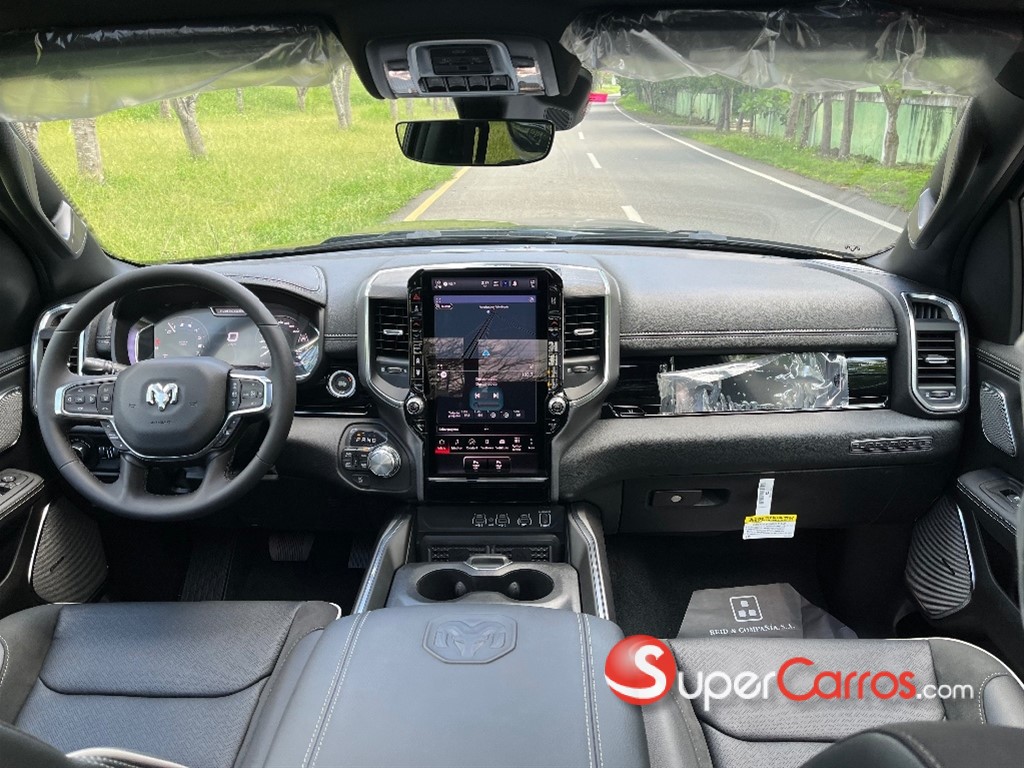 2026 Ram 1500 Laramie Crew Cab — foto 11 / 12