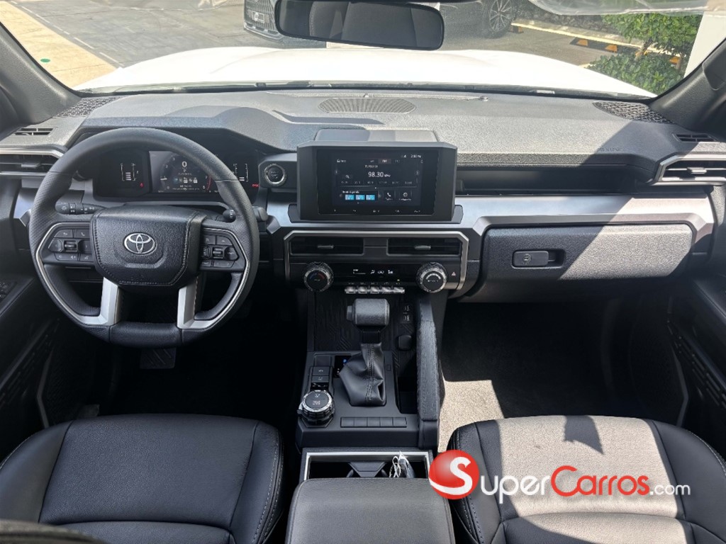 2026 Toyota 4 Runner SR5 — foto 5 / 10