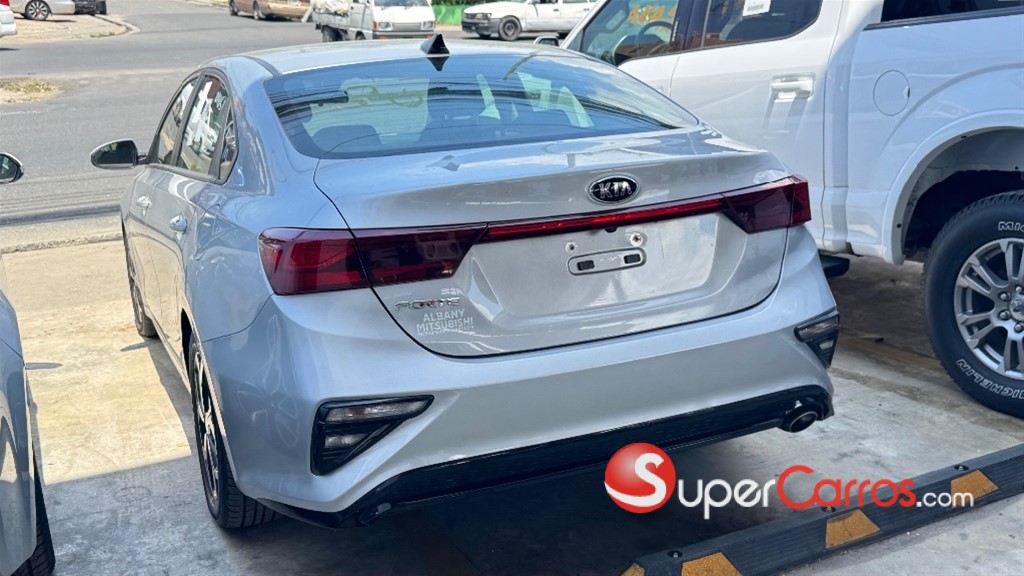 2021 Kia Forte — foto 5 / 8