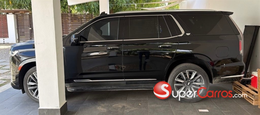 2023 Cadillac Escalade Premium Luxury — foto 3 / 3