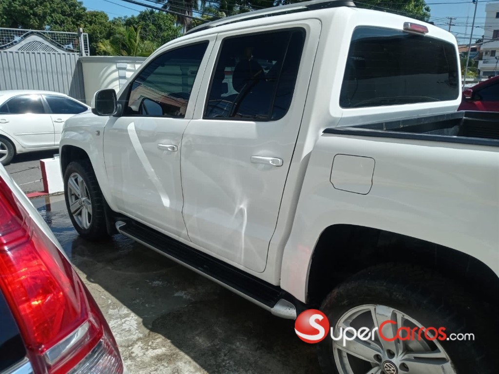 2013 Volkswagen Amarok — foto 5 / 9