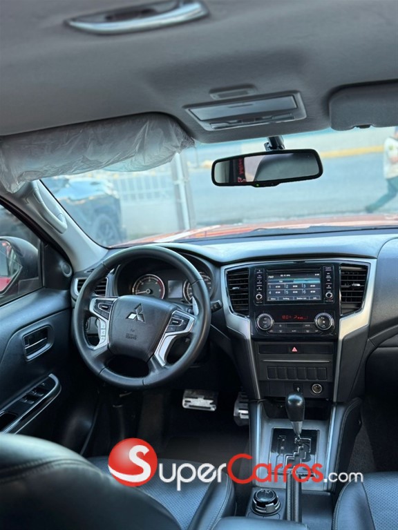 2022 Mitsubishi Motors L 200 Sportero — foto 8 / 10