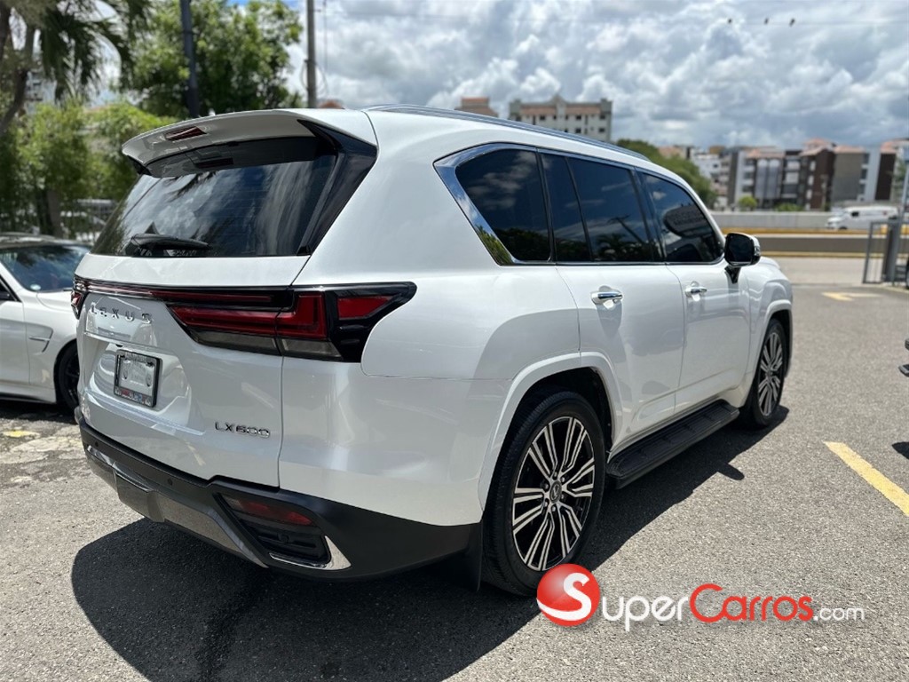 2025 Lexus LX 700 H Urban — foto 3 / 5