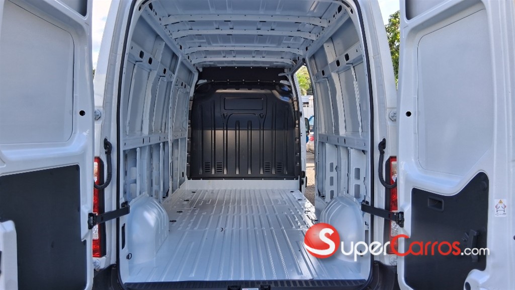 2026 Renault Master — foto 8 / 12