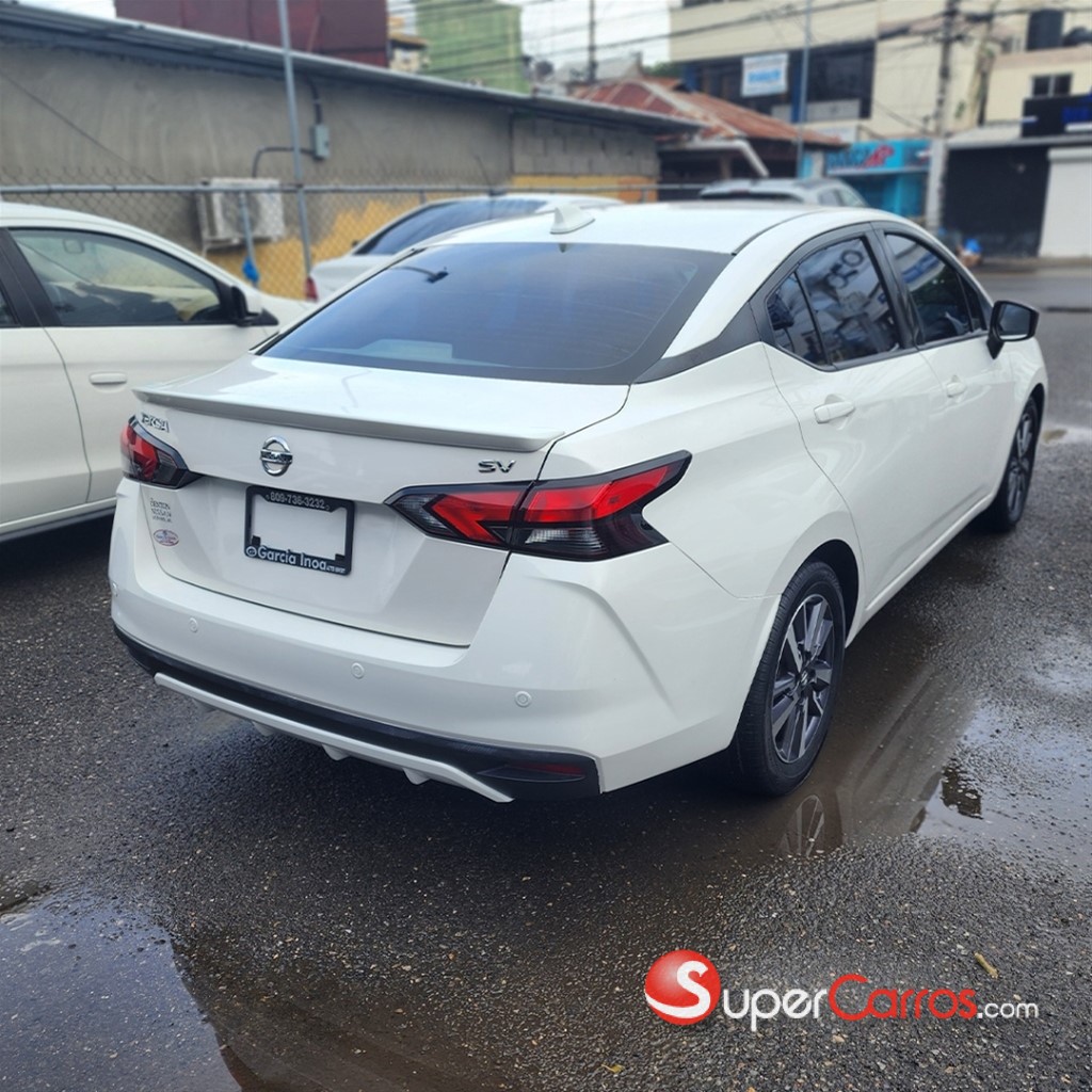 2020 Nissan Versa SV — foto 5 / 11