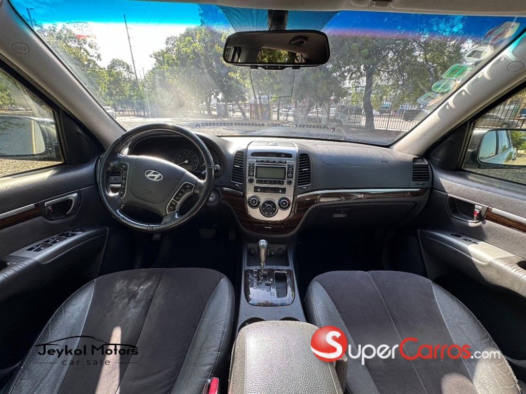 2011 Hyundai Santa Fe — foto 8 / 11