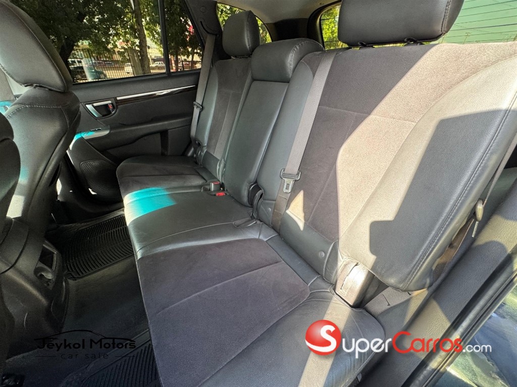 2011 Hyundai Santa Fe — foto 11 / 11