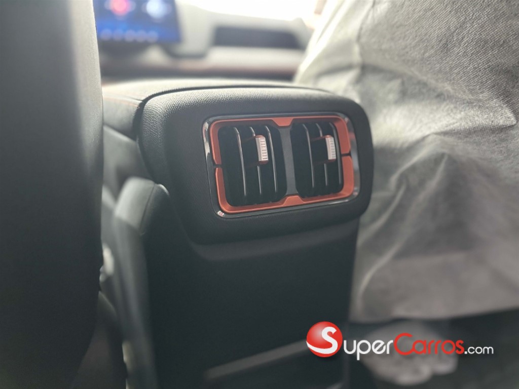 2025 BYD Shark — foto 6 / 8