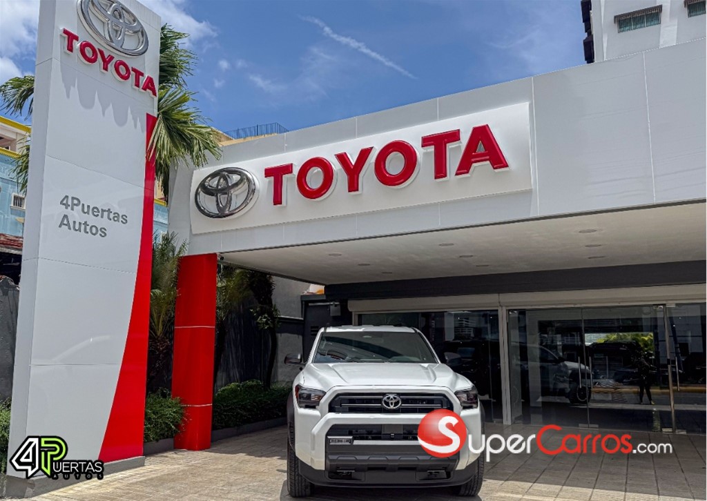 2027 Toyota 4 Runner SR5 — foto 4 / 10