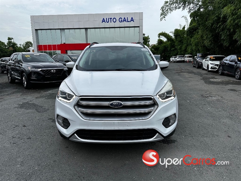 2017 Ford Escape SE — foto 2 / 9