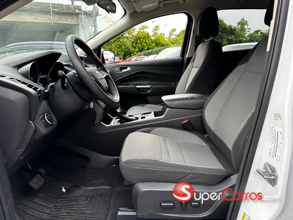 2017 Ford Escape SE — foto 5 / 9