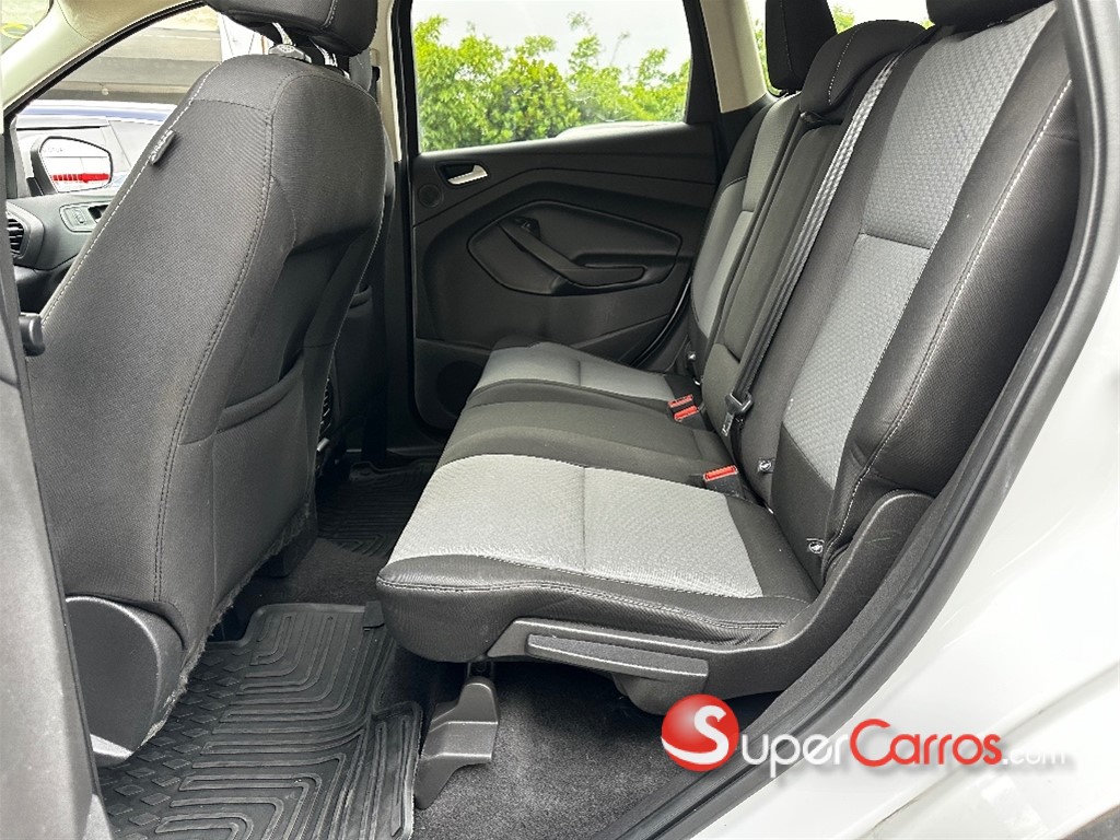 2017 Ford Escape SE — foto 6 / 9