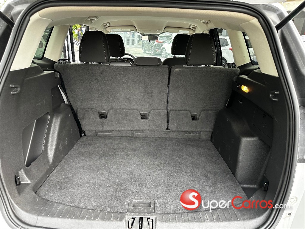 2017 Ford Escape SE — foto 7 / 9