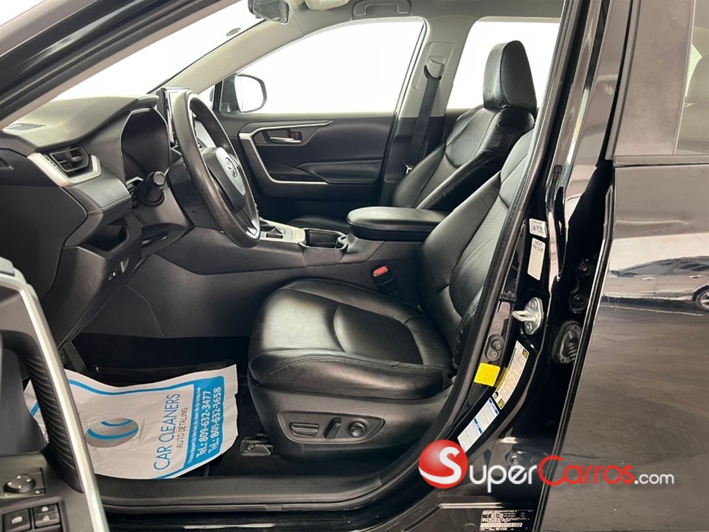 2021 Toyota RAV4 XLE — foto 6 / 12