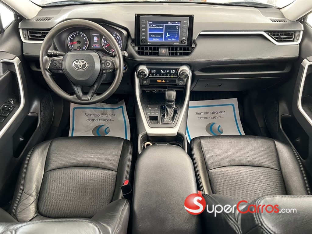 2021 Toyota RAV4 XLE — foto 10 / 12