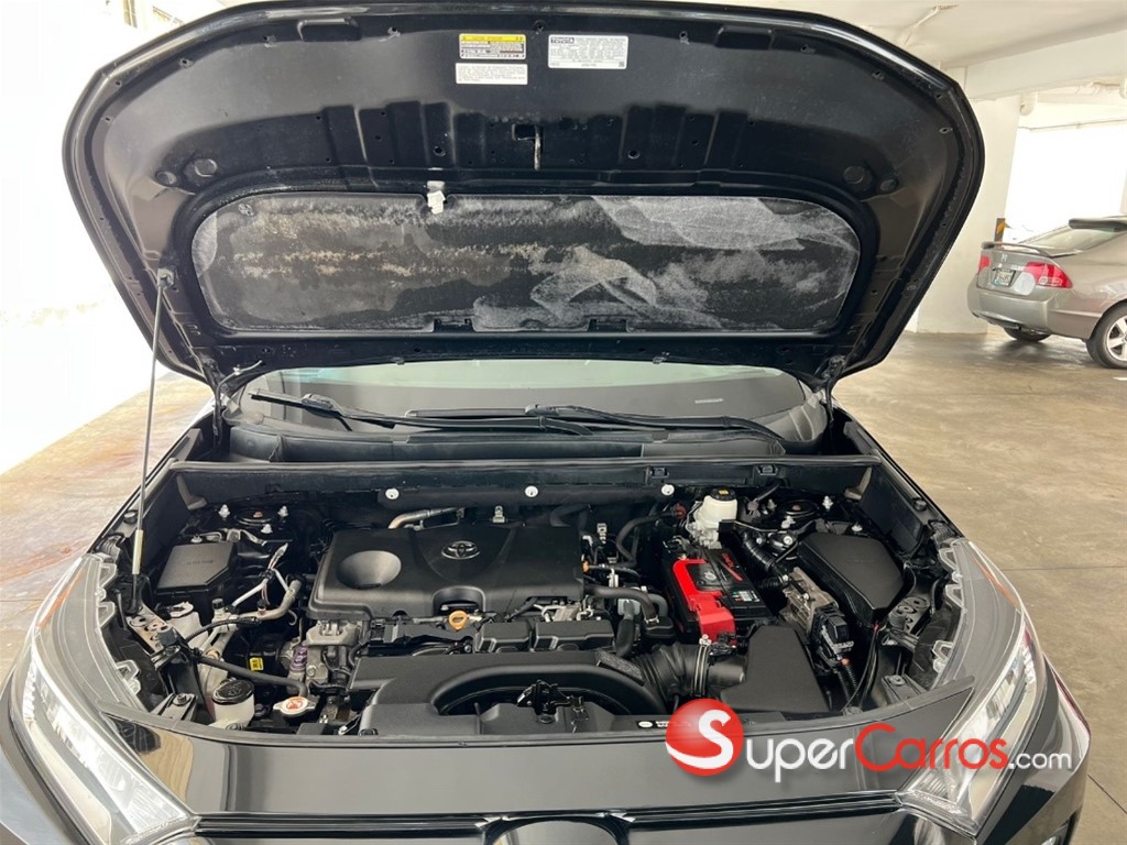 2021 Toyota RAV4 XLE — foto 11 / 12