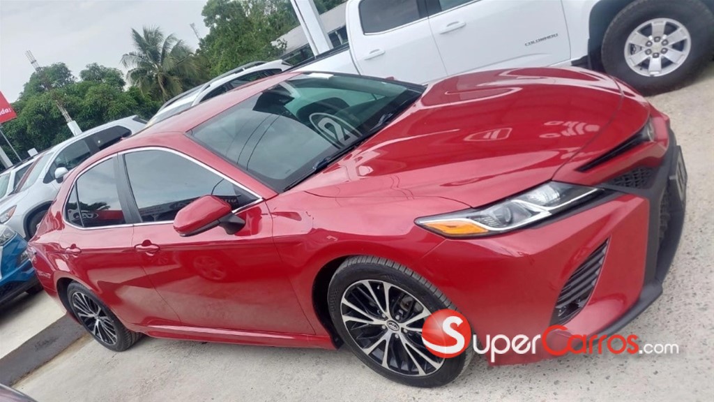 2020 Toyota Camry SE — foto 9 / 9