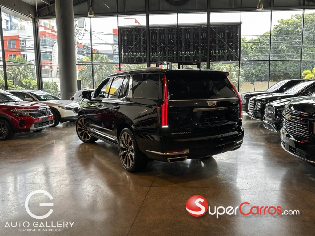 2025 Cadillac Escalade Luxury Short — foto 3 / 12