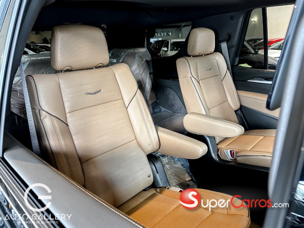 2025 Cadillac Escalade Luxury Short — foto 9 / 12