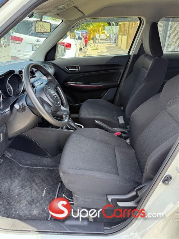 2019 Suzuki Swift — foto 7 / 10