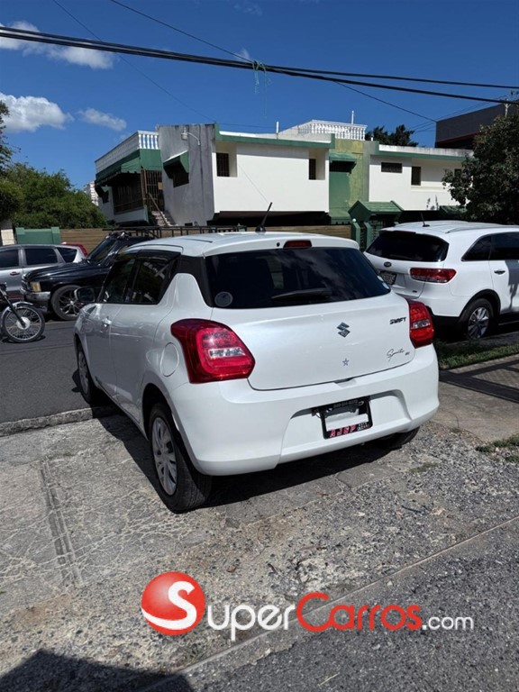 2019 Suzuki Swift — foto 8 / 10